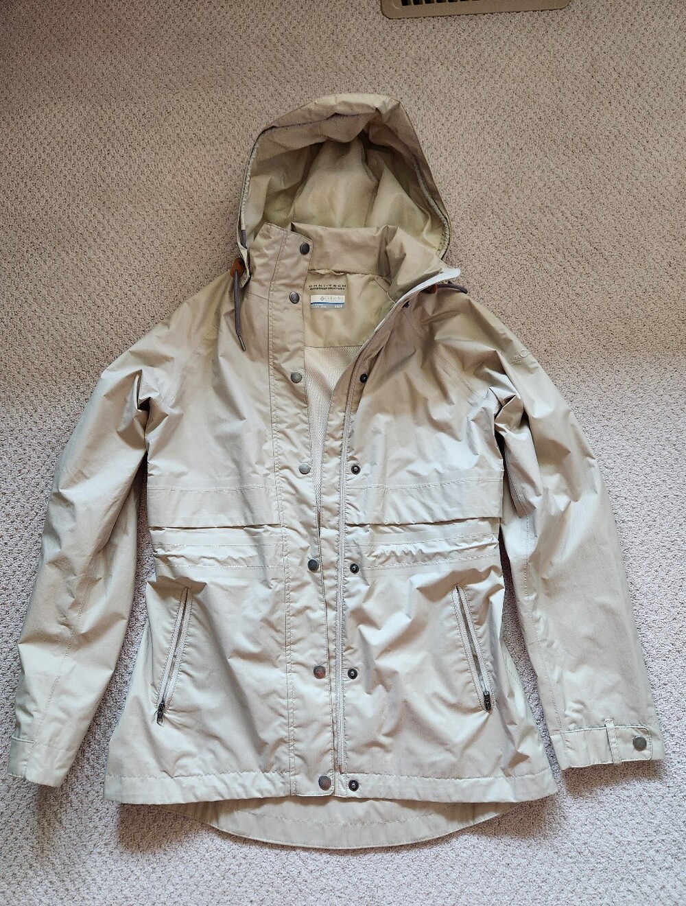 Columbia OMNI-TECH Waterproof Breathable Raincoat
